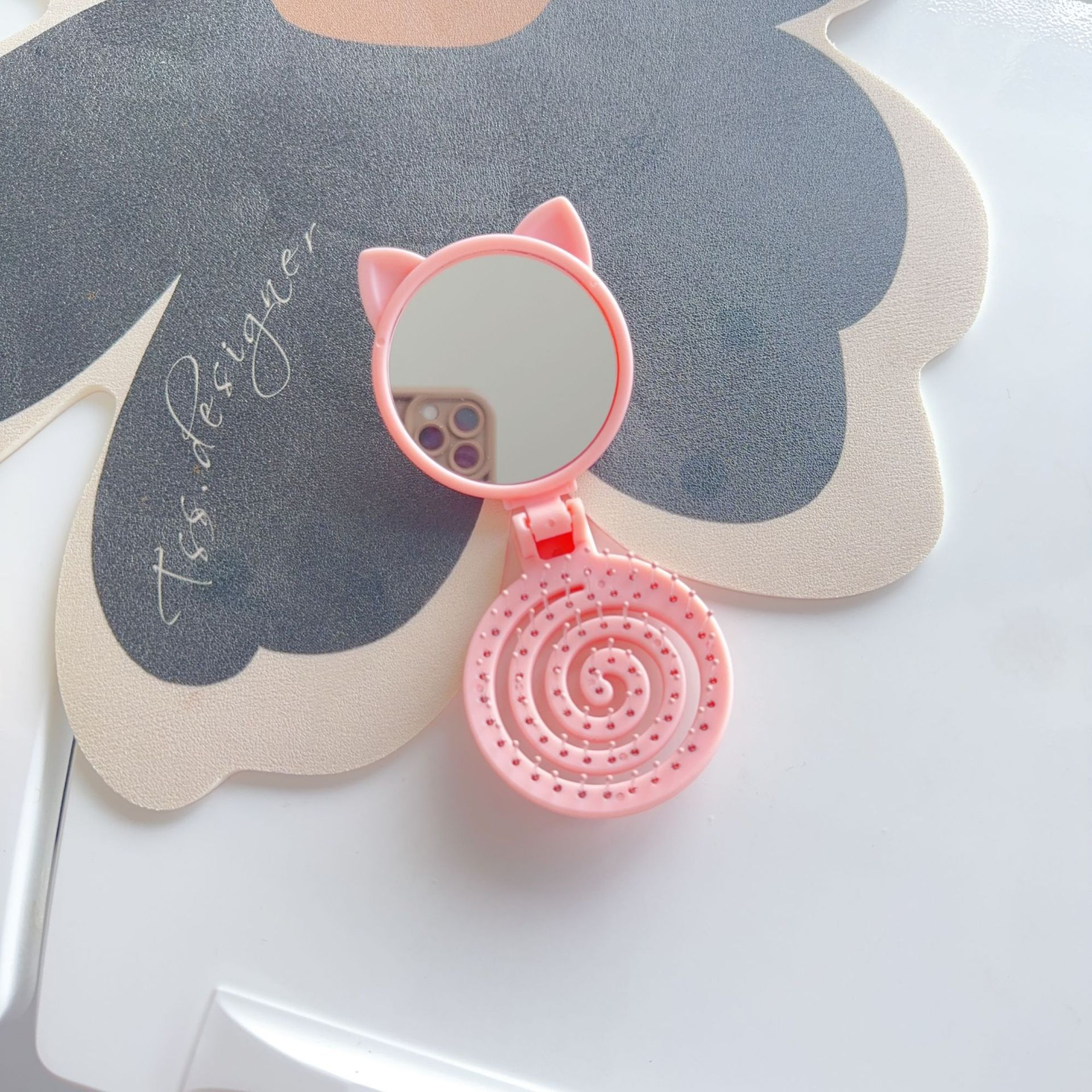 Cute small comb candy-colored air cushion comb exquisite and compact pull-out mirror comb integrated massage comb portable mirror comb - 画像 (4)